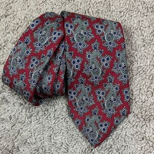 Vintage Christian Dior Men’s Paisley Silk Tie Made In USA
